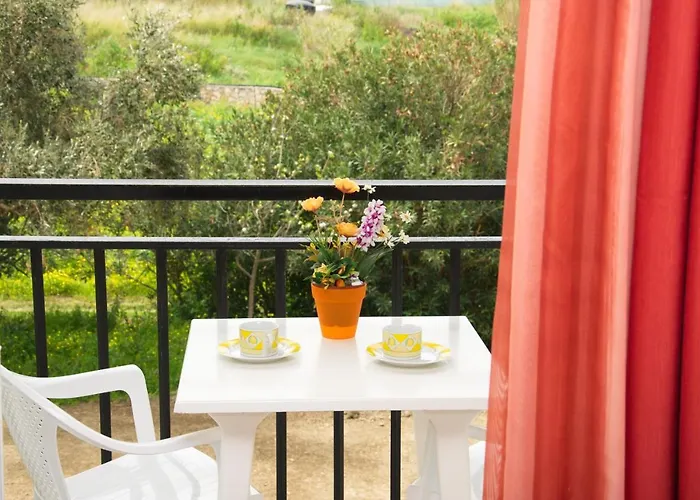 Athina Апартаменты *